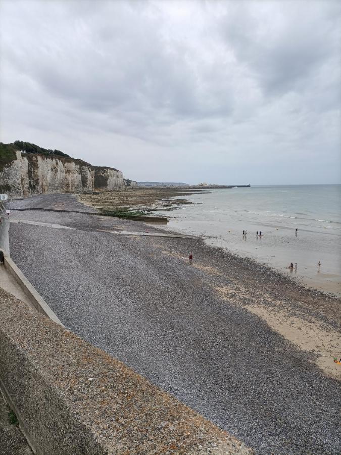 Agreable Maison 3* En Bord De Mer Villa Dieppe Exterior photo