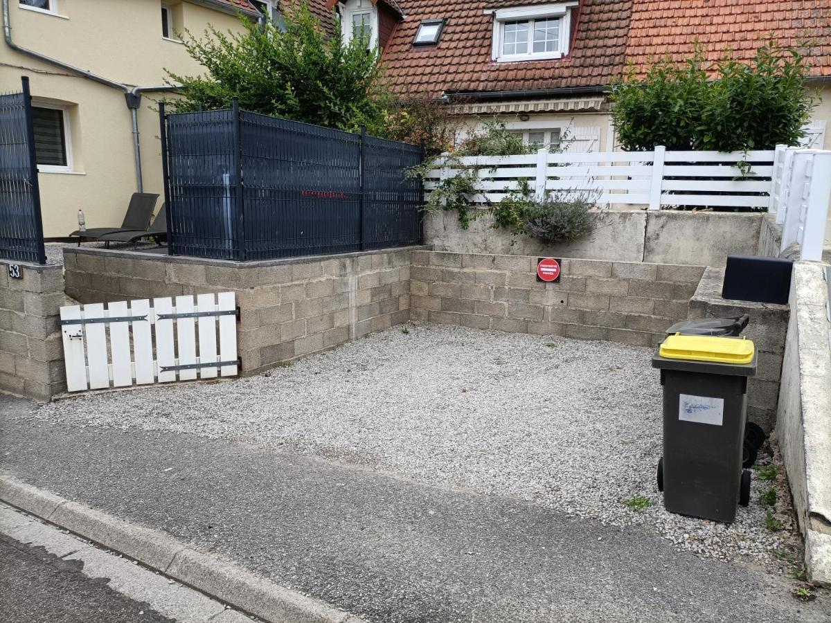 Agreable Maison 3* En Bord De Mer Dieppe Exterior photo