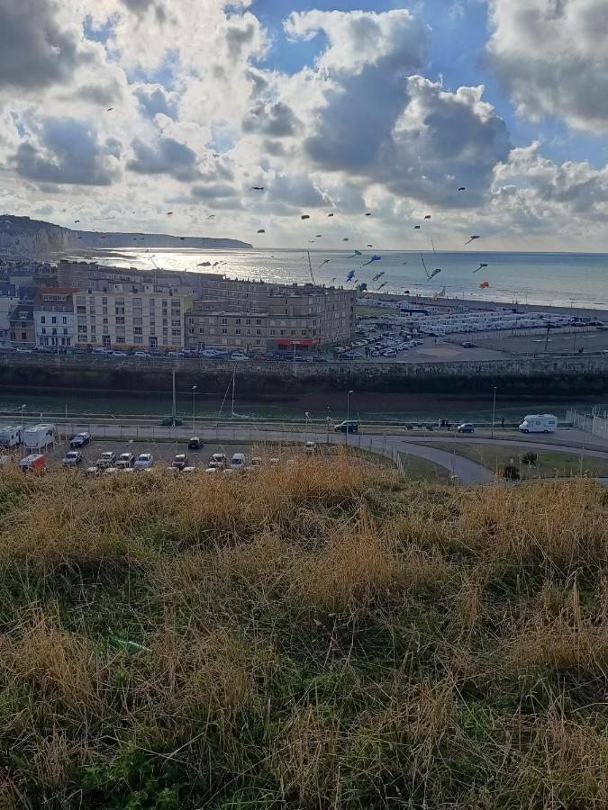 Agreable Maison 3* En Bord De Mer Dieppe Exterior photo